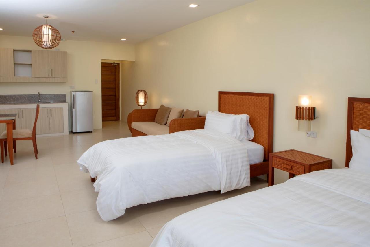 Hotel Merlo Makati City Luaran gambar